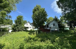 9 Franklin Avenue, Houlton, ME 04730