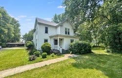 1204 W Reynolds Street, Pontiac, IL 61764