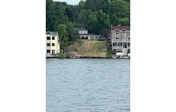 7922 Lakewood Drive S, Coloma, MI 49038