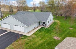 353 Meadowview Court, Baldwin, WI 54002