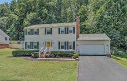 112 UPLAND DR, Salem, VA 24153