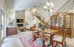 5425 Collinwood Avenue, Fort Worth, TX 76107