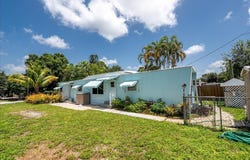 1276 SW Tropical Terrace, Stuart, FL 34997
