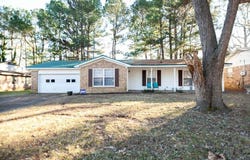 1705 Colonial Rd, Jonesboro, AR 72401