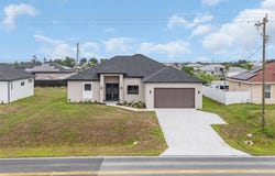305 Diplomat Parkway E, Cape Coral, FL 33909