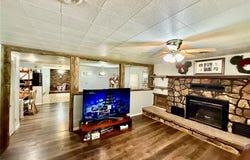 19755 Wildwood Drive, Raymondville, MO 65555
