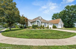 13 Penny Lane, Jackson, NJ 08527