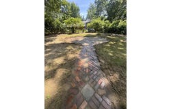 24 Radcliffe Drive, Hudson, NH 03051
