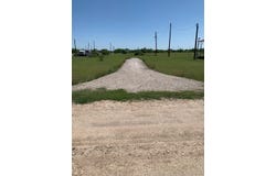 84 Seahorse Dr., Palacios, TX 77465