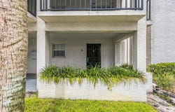 122 N KINGS AVENUE, BRANDON, FL 33510