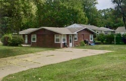809 Church Avenue, Manhattan, KS 66502