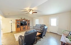 606 E Brown St, Alpine, TX 79830