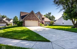 1022 Sugar Maple Drive, Greenwood, IN 46143