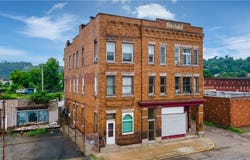 416 Adams Street, Steubenville, OH 43952