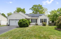 385 Mermaid Drive, Manahawkin, NJ 08050