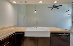 110 S Main St, Elgin, TX 78621
