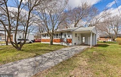 3 REDDING CIR, MIDDLETOWN, DE 19709