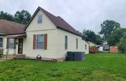 525 E Scott Street, Monett, MO 65708