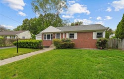 156 Davis Avenue, Cranston, RI 02910
