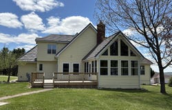 1128 E Street, Iron Mountain, MI 49801