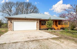 7959 Heritage Heights  RD, Seligman, MO 65745