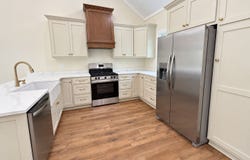420 Lake Place Drive, Lavonia, GA 30553