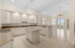175 Ave De La Mer, Palm Coast, FL 32137