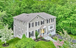 24 Cory Lane, Reading, MA 01867