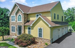 2 FOREST ROAD, MOHNTON, PA 19540