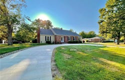 1166 Sherman Street, Geneva, OH 44041