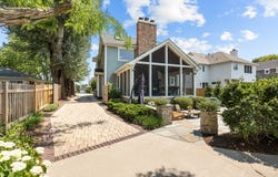 820 S GROVE Avenue, Barrington, IL 60010