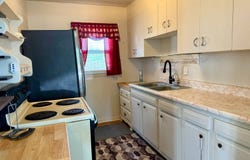 517 E 9th Street, Goodland, KS 67735