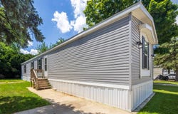 168 Jamestown Ave, Valparaiso, IN 46383