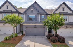 5615 Parkview Lane, Flowery Branch, GA 30542
