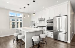 18 Artisan Drive, Salem, NH 03079