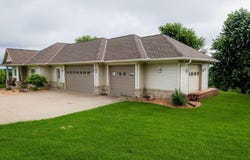 W3769 Highland Dr, La Crosse, WI 54601