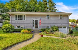 34 Fleming Court, Groton, CT 06340