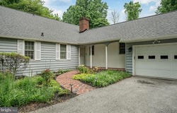 27 E FORGE ROAD, MEDIA, PA 19063