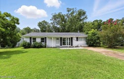 239 Dupont Avenue, Quincy, FL 32351