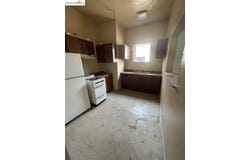 105 Nevin Ave, Richmond, CA 94801