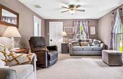 122 E Main Street, Stanford, IL 61774