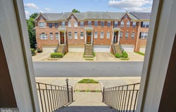 46133 AISQUITH TER,, POTOMAC FALLS, VA 20165