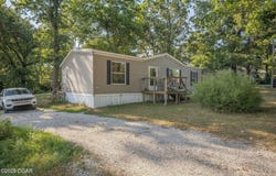 9237/9239 County Rd 90, Carthage, MO 64836