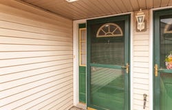 883 E Loos St, Hartford, WI 53027