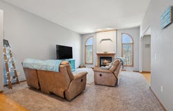 11010 Parrot, Peosta, IA 52068