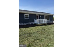 22064 YELLOWBOTTOM, LIGNUM, VA 22726