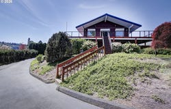2117 LEWIS RIVER Rd, Woodland, WA 98674