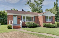 6  Linda Cir, Hampton, VA 23666