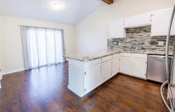 1432 Surrey Lane, St Peters, MO 63304
