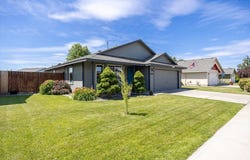 8308 Langara Dr, Pasco, WA 99301